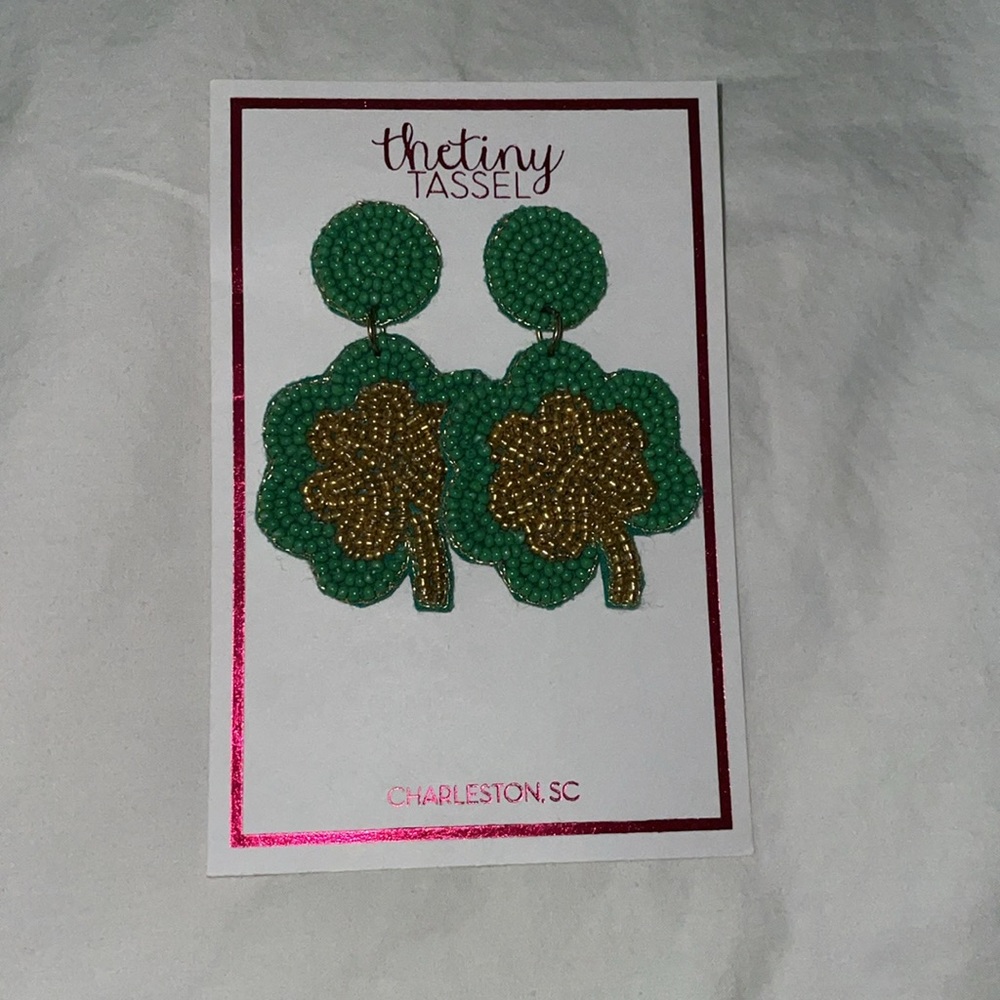 NWT The Tiny Tassel Shamrock Earrings